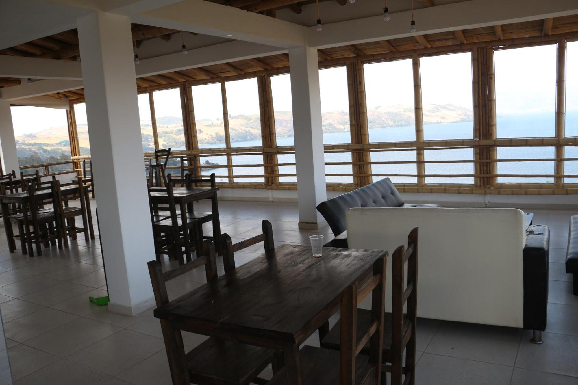 Hotel Tota Eliseo Playa Blanca Lago De โตตา ภายนอก รูปภาพ