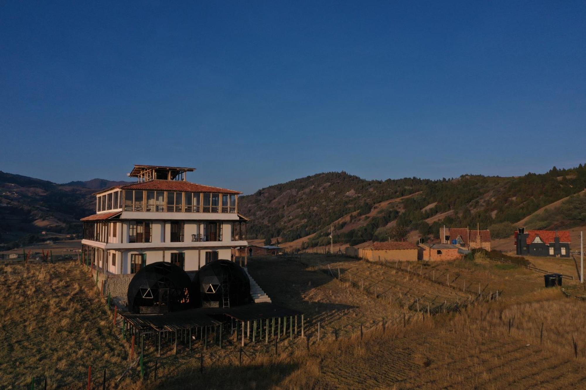 Hotel Tota Eliseo Playa Blanca Lago De โตตา ภายนอก รูปภาพ